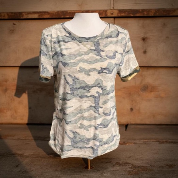 Camo T shirt Hem & Thread Camo 
outside stitching Size Medium NWT - Picture 12 of 13